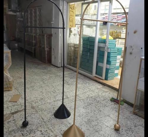 ستاند علاقة حامل ملابس وعبايات