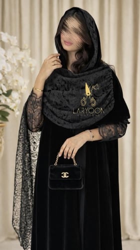 وشاح الدانتيل الملكي