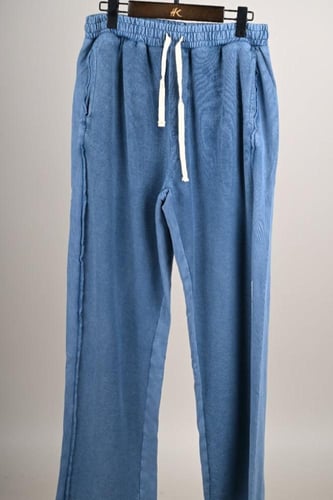 بنطلون شبابي