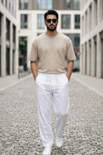 بنطلون بتصميم عصري