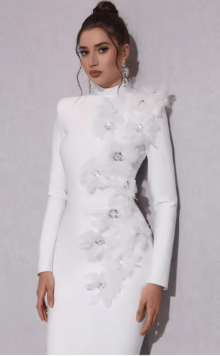 فستان مودفي الأبيض المثير ذو الأربطة 2026 مع تطريز...