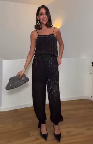 ملابس نسائية أنيقة لعام 2026 موضة أنيقة مطرزة بالخ...