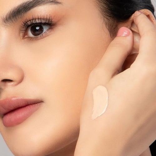 توب فيس كريم اساس وخافي عيوب وكنتور محدد وجه سينسي...