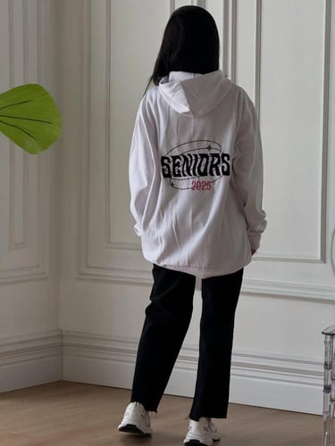 بلوفر تخرج قبعة واسم