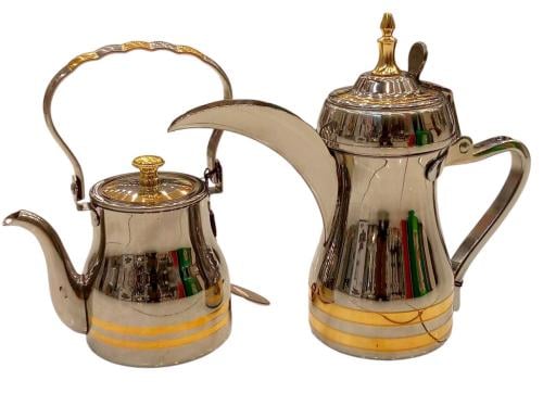 طقم دلة مع براد كروم مذهب . براد مقاس 700مل .دلة م...