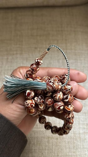 مسباح سورينتال بني عكروكي
