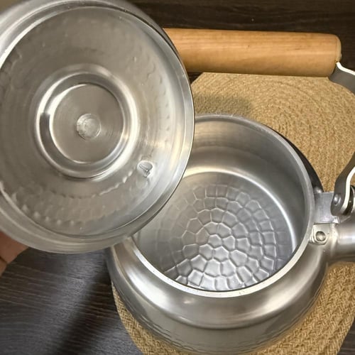 أبريق ألمنيوم مطروق كوري سميك صناعة قديمة