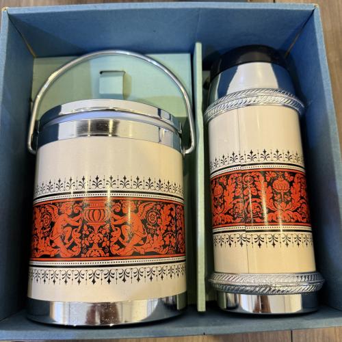 طقم كلاسيكية ياباني شاتاني