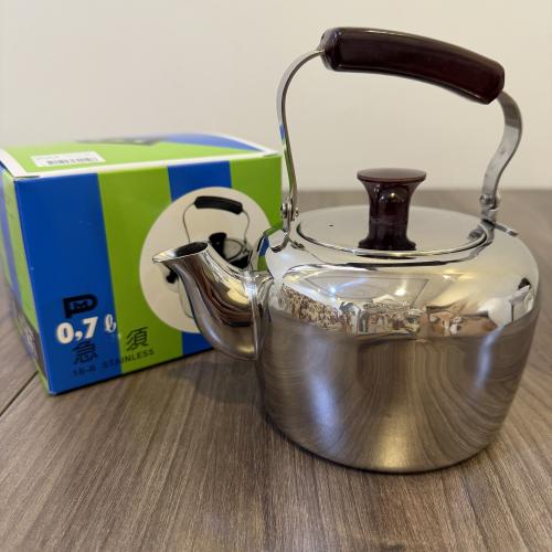 أبريق شاي يابانية (كيو-سو) مع مصفاة