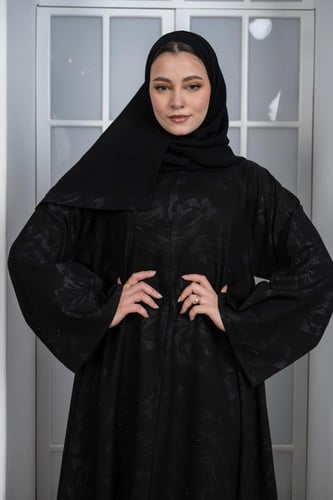 عباية الثراء كلوش كم مربع
