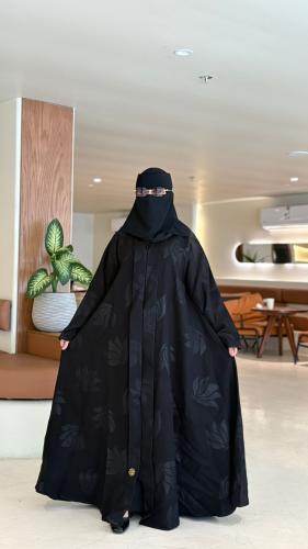 عباية سيدات الاعمال كلوش بياقة كبك