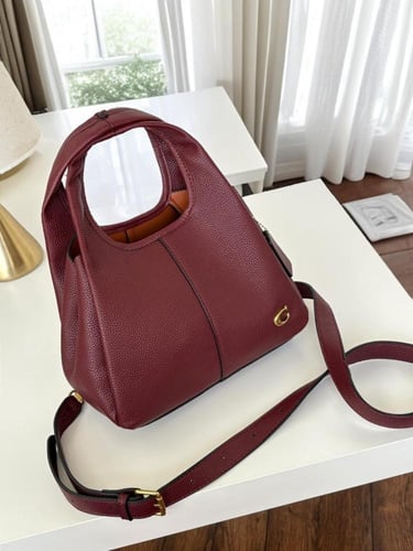 شنطة كوتش لانا الأكثر طلب