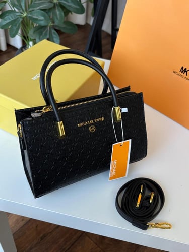 شنطة مايكل كورس