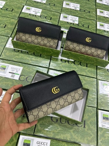 شنطة قوتشي مميزه والأكثر طلبآ