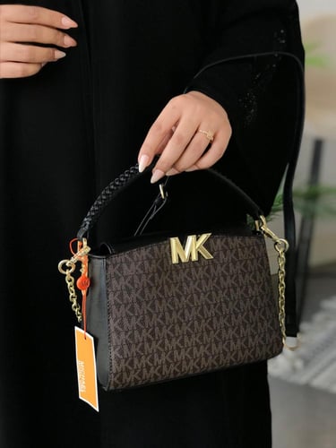 شنطة مايكل كورس مع كافة الملحقات