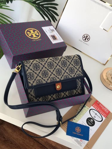 شنطة توري بورش