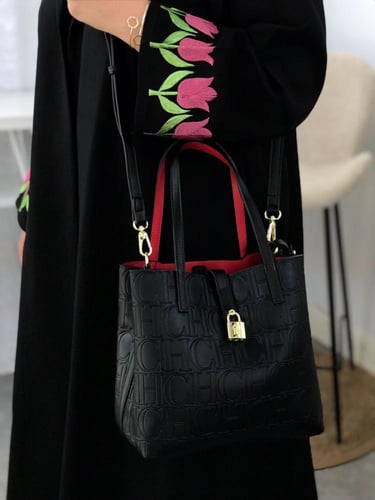 شنطة سي اتش حجم وسط