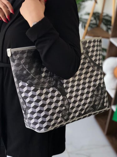 شنطة لوب نوير حجم كبير