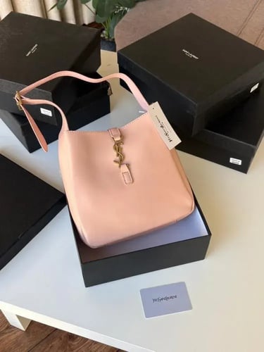 شنطة سان لوران