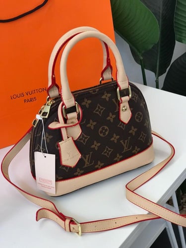 شنطة لويس فيتون