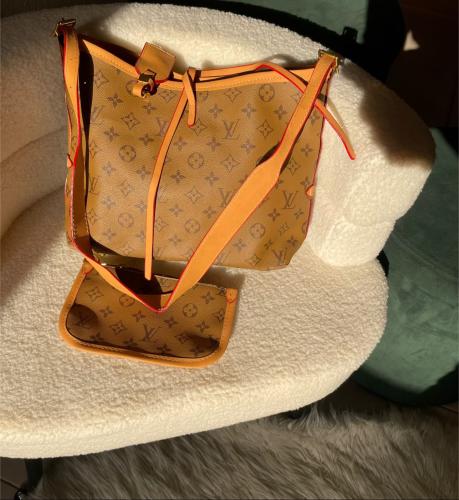 شنطة لويس فيتون مع المحفظة