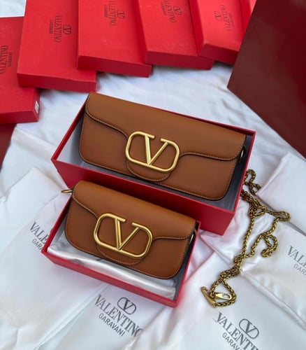 شنطة فالنتينو