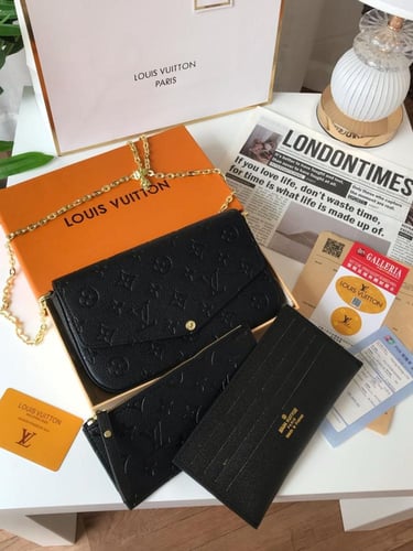 شنطة لويس فيتون مع كافة الملحقات