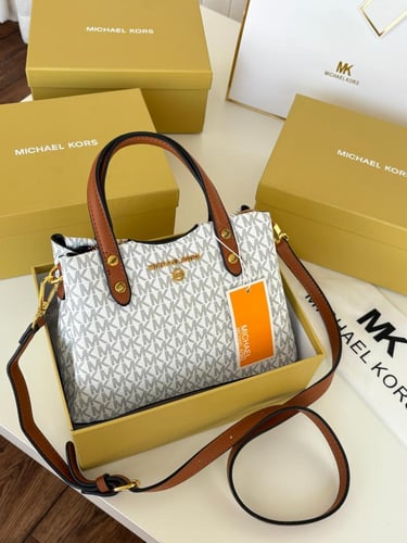 شنطة مايكل كورس