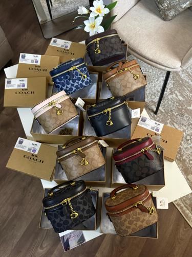 Makeup coach Alhuba 9 colors size 14 cm