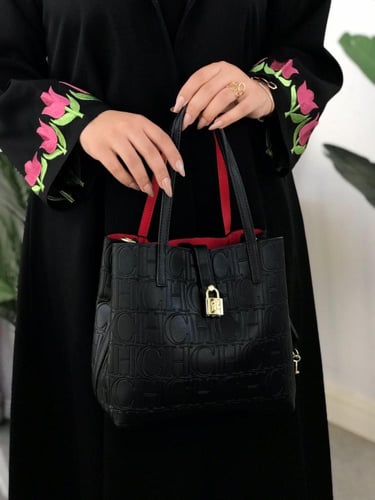 شنطة سي اتش حجم وسط