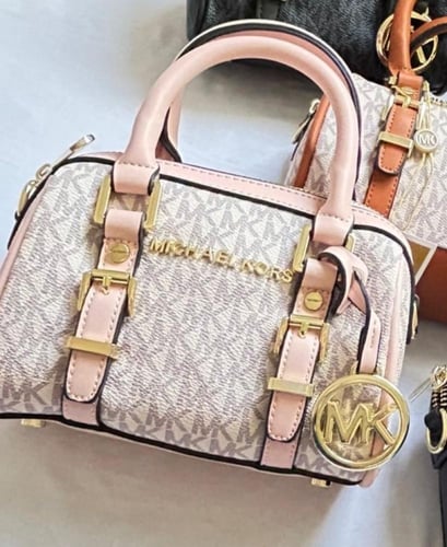 شنطة مايكل كورس