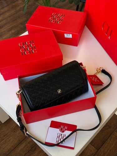 شنطة سي اتش حجم وسط