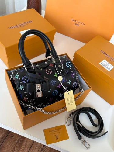 شنطة لويس فيتون