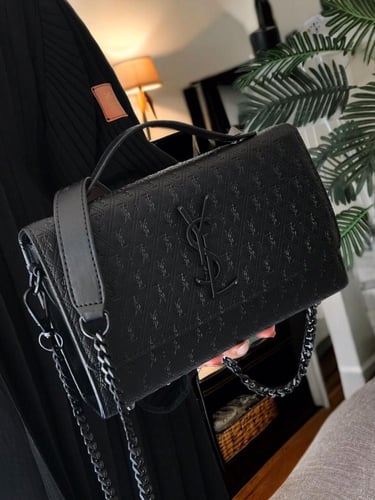 شنطة سان لوران