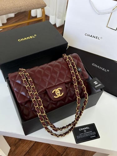 شنطة شانيل الكلاسيك مع كافة الملحقات