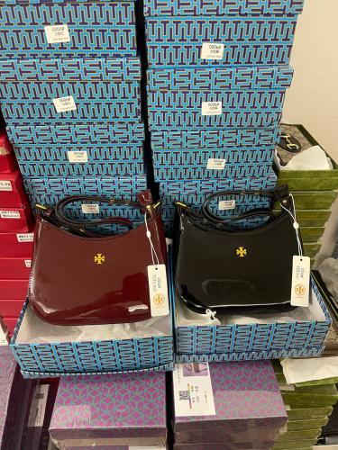 شنطة توري بورش