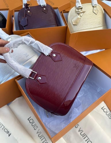 شنطة لويس فيتون