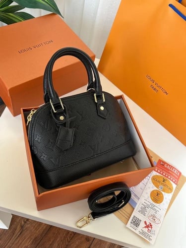 شنطة لويس فيتون