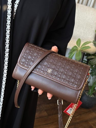 شنطة سي اتش حجم وسط