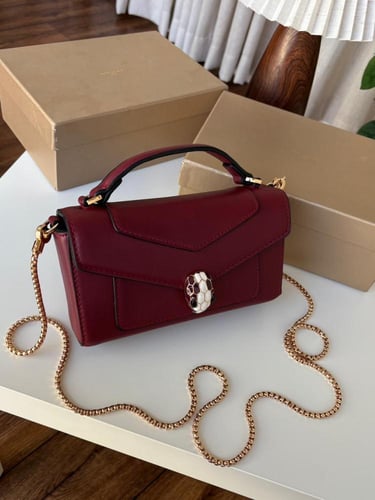 شنطة بولغاري