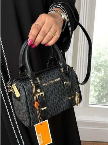 شنطة مايكل كورس