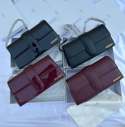 شنطة جاكيموس