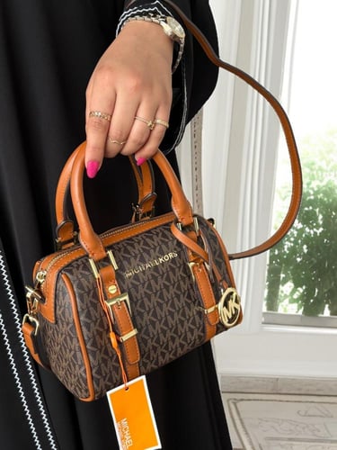 شنطة مايكل كورس