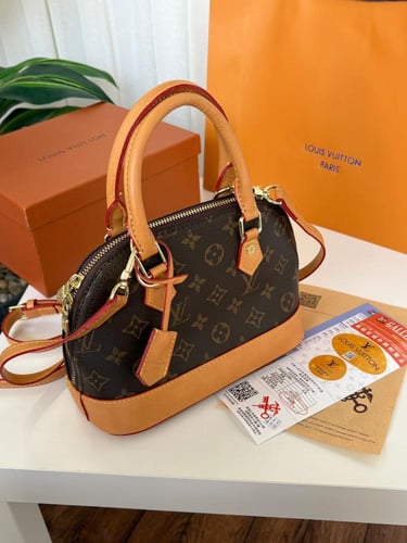 شنطة لويس فيتون