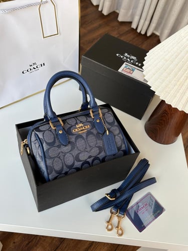 شنطة كوتش الأكثر طلبآ