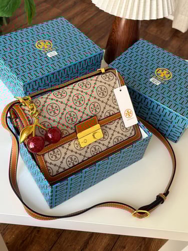 شنطة توري بورش مع الكرز