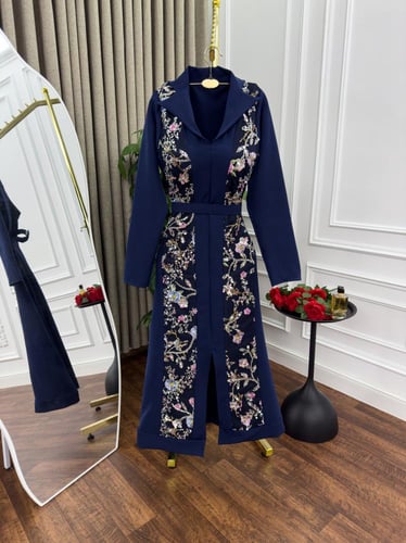 فستان كحلي قصير