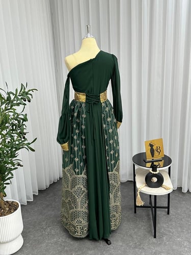 فستان التأسيس