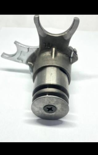 عمود قير تعشيق Ax100