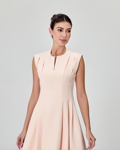 فستان بقصة مميزة